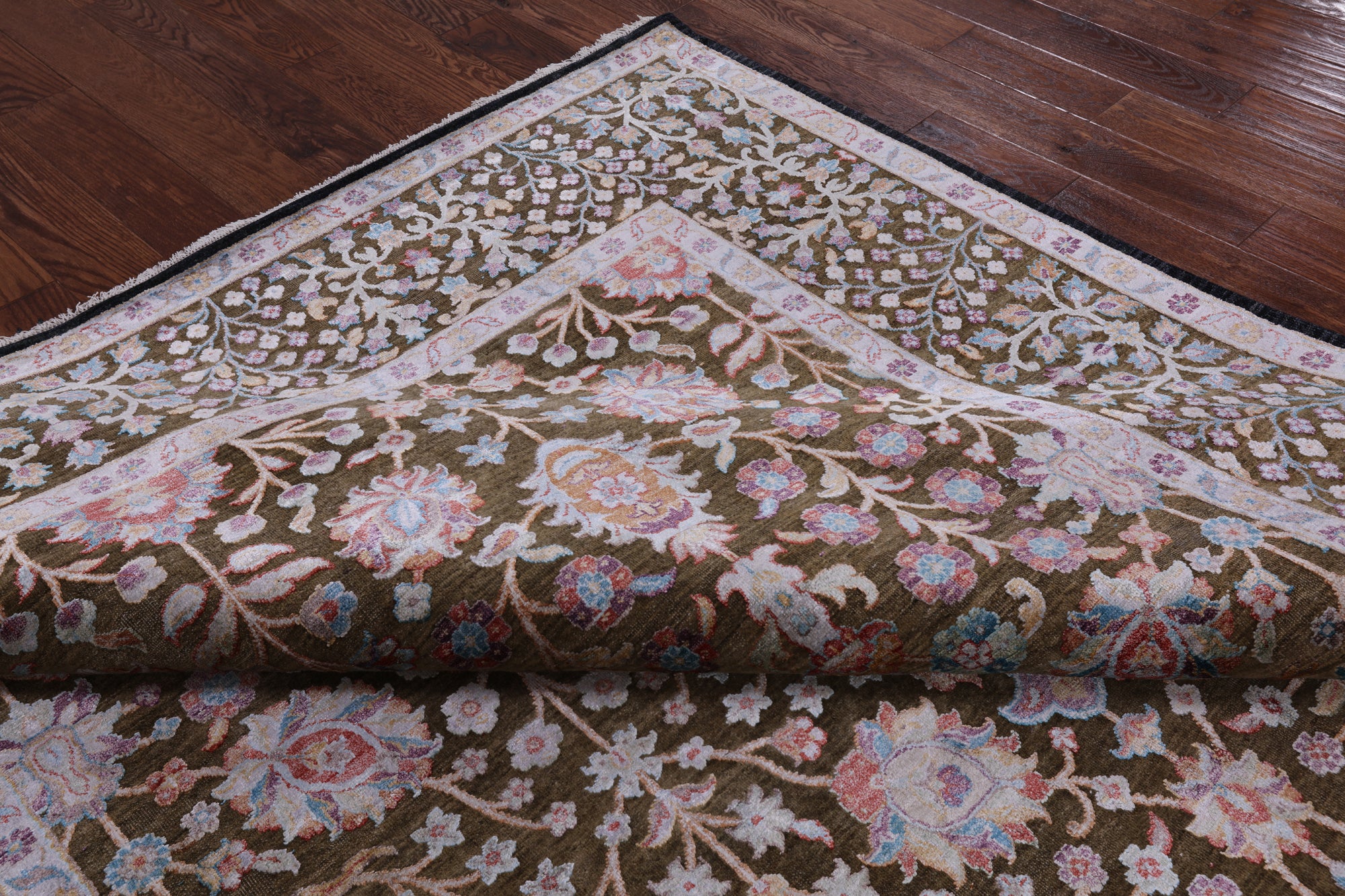 Pure Silk With Oxidized Wool Handmade Area Rug - 8' 1" X 10' 0" - Golden Nile