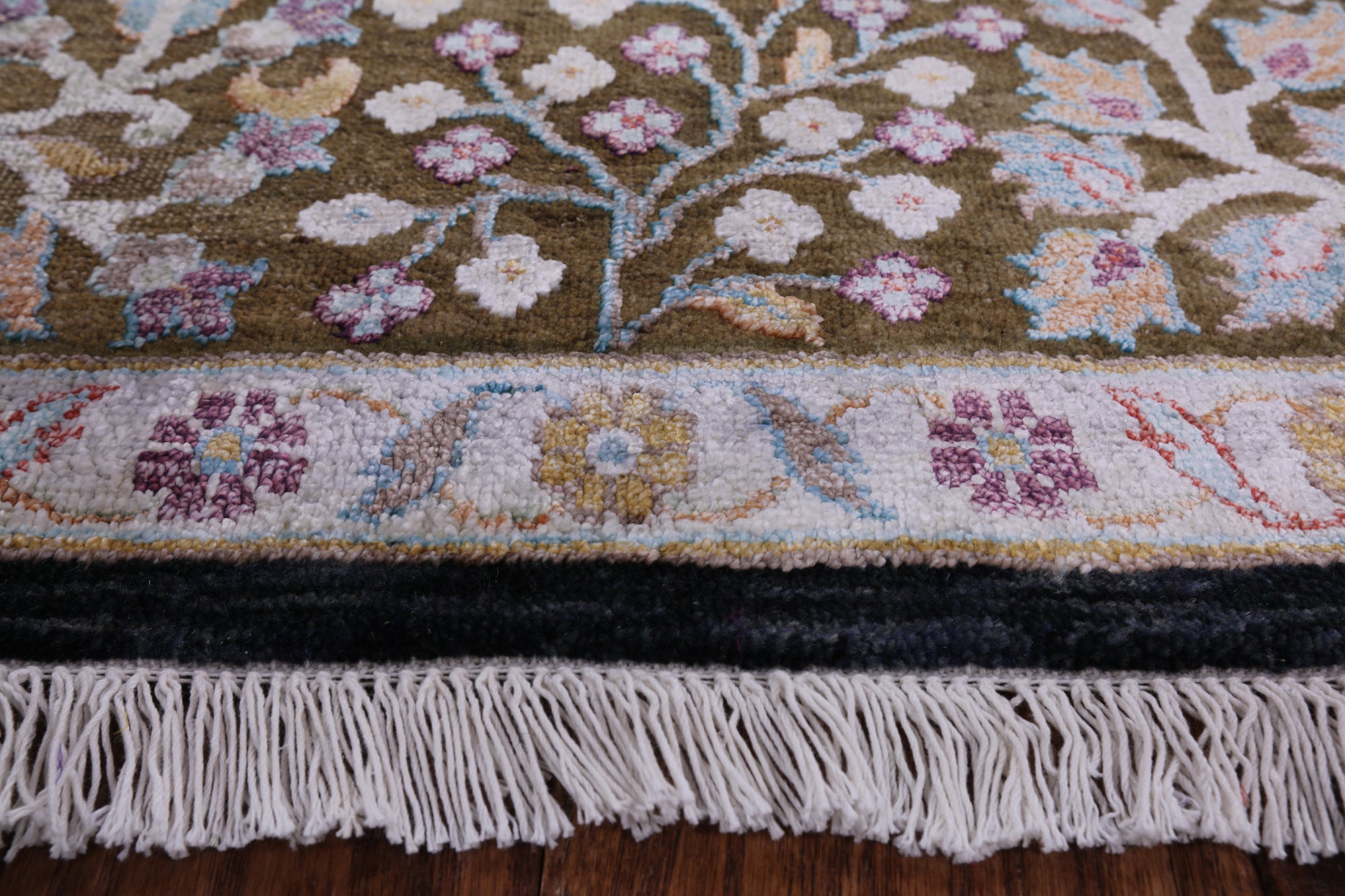 Pure Silk With Oxidized Wool Handmade Area Rug - 8' 1" X 10' 0" - Golden Nile