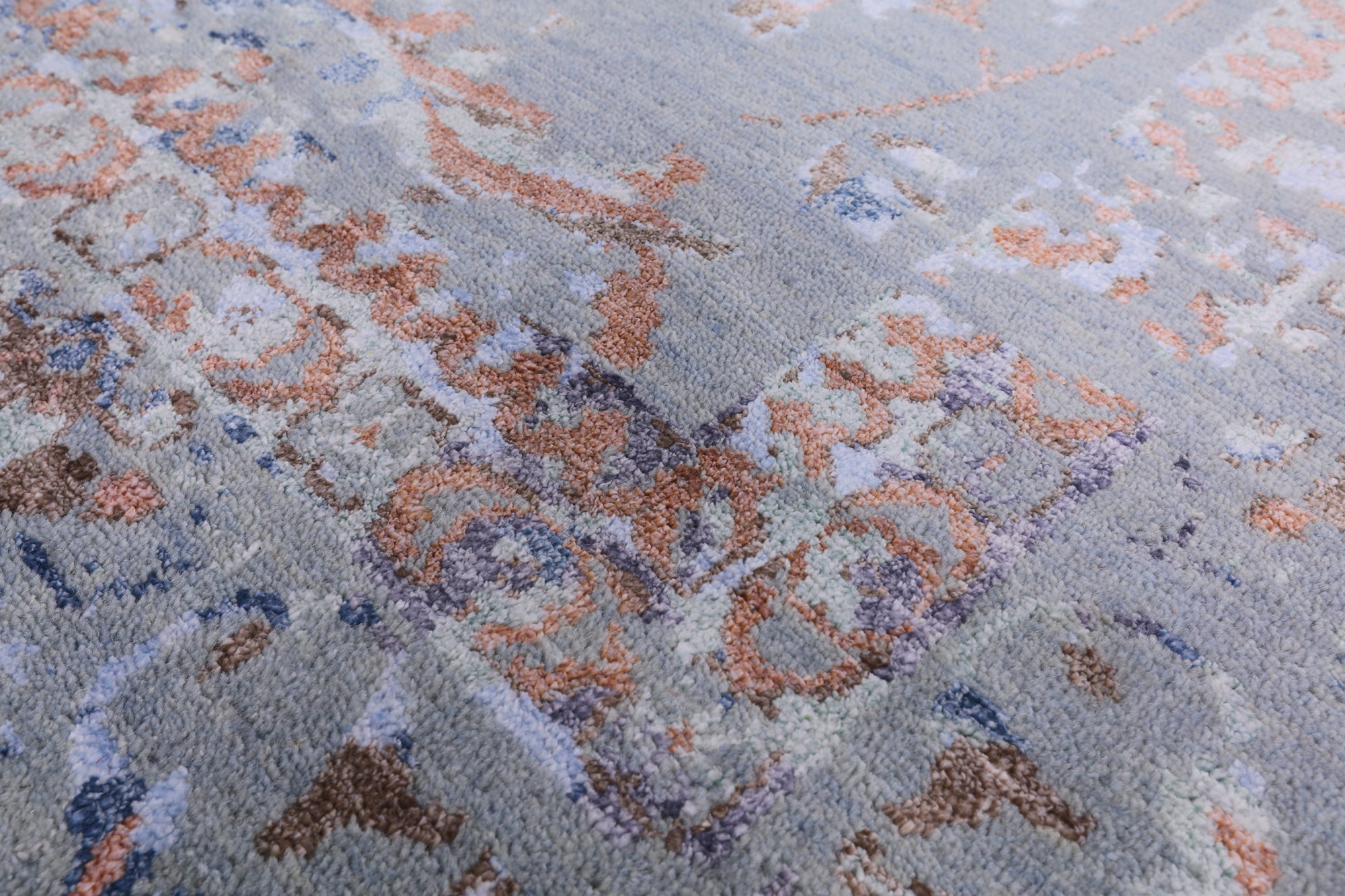Contemporary Hand Knotted Wool & Silk Area Rug - 8' 1" X 10' 0" - Golden Nile