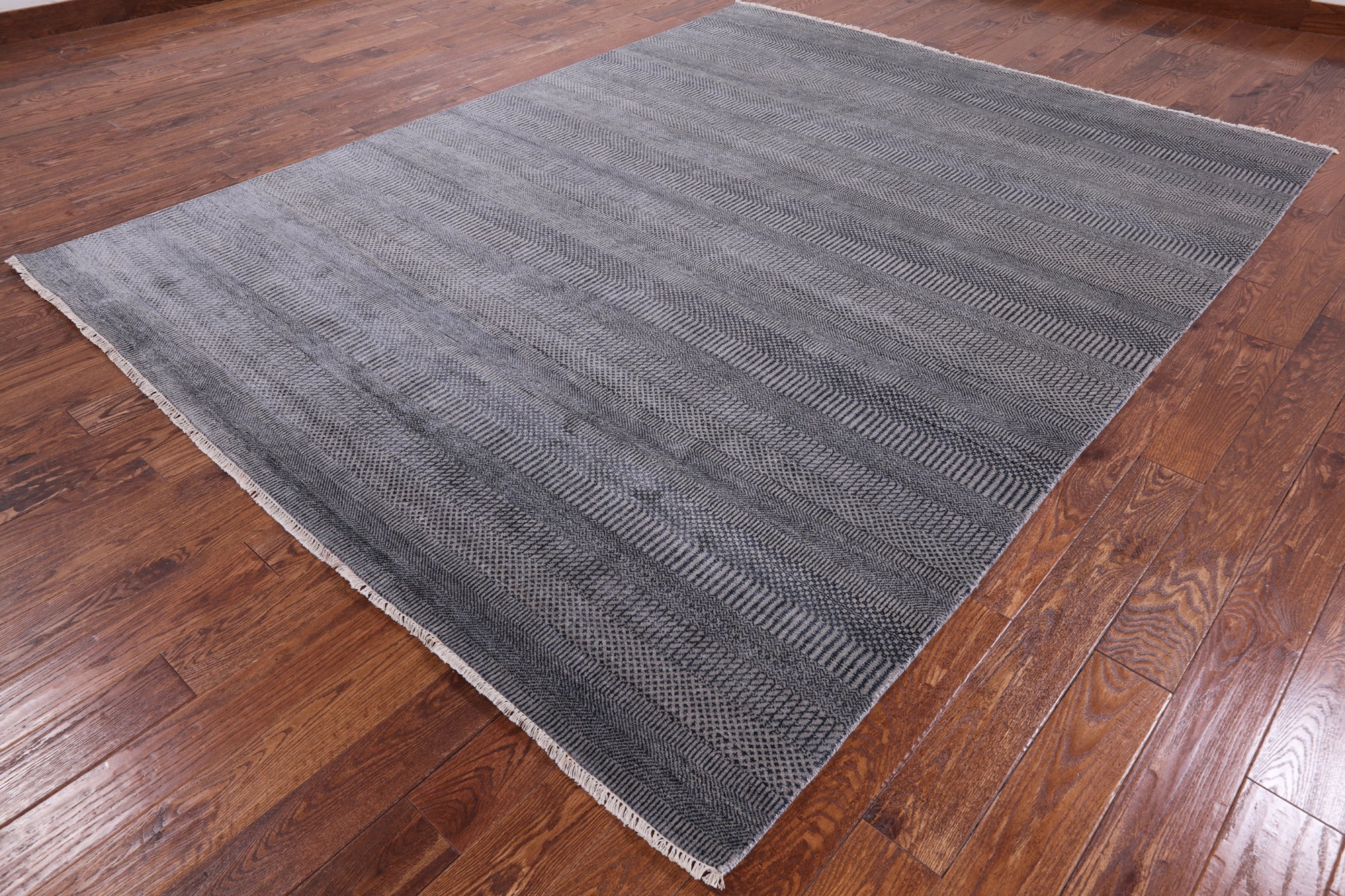 Grey Savannah Grass Hand Knotted Wool & Silk Area Rug - 8' 0" X 10' 4" - Golden Nile