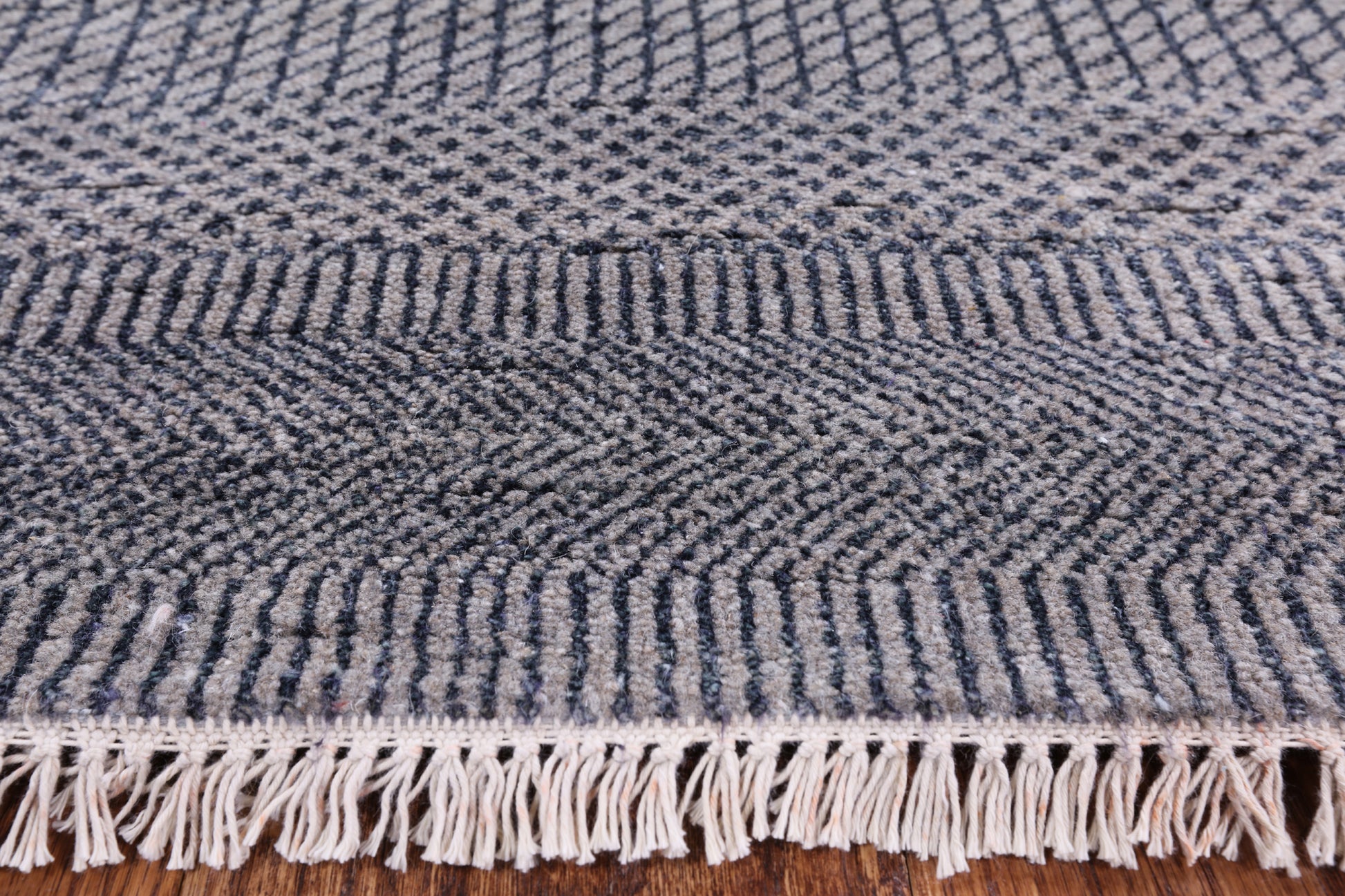 Grey Savannah Grass Hand Knotted Wool & Silk Area Rug - 8' 0" X 10' 4" - Golden Nile